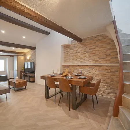 Upstays Suquet Center 56m Apartment *