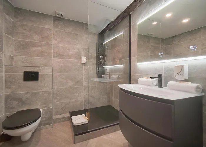 Upstays Suquet Center 56M Apartment Apartman *