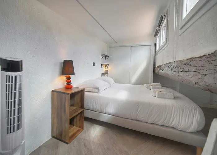 Apartman Upstays Suquet Center 56M Apartment Cannes