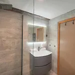 Upstays Suquet Center 56m Cannes
